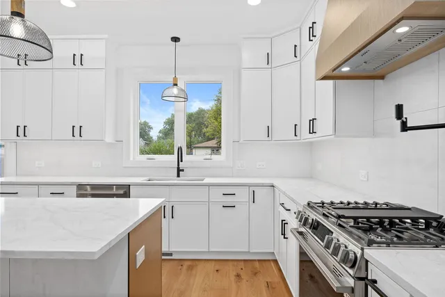 $720,000 | 8743 Austin Avenue, Oak Lawn, IL 60453