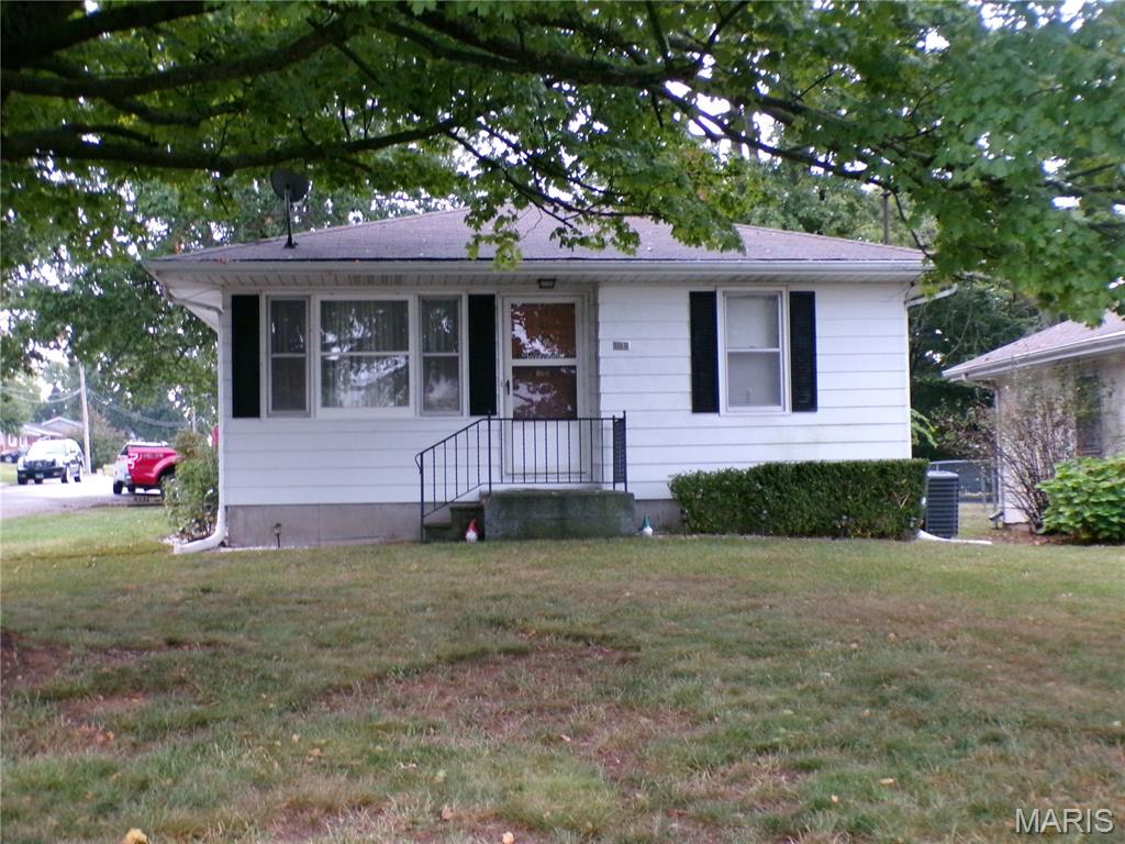 500 Columbia Avenue Waterloo, IL 62298 - Photo 1 of 27