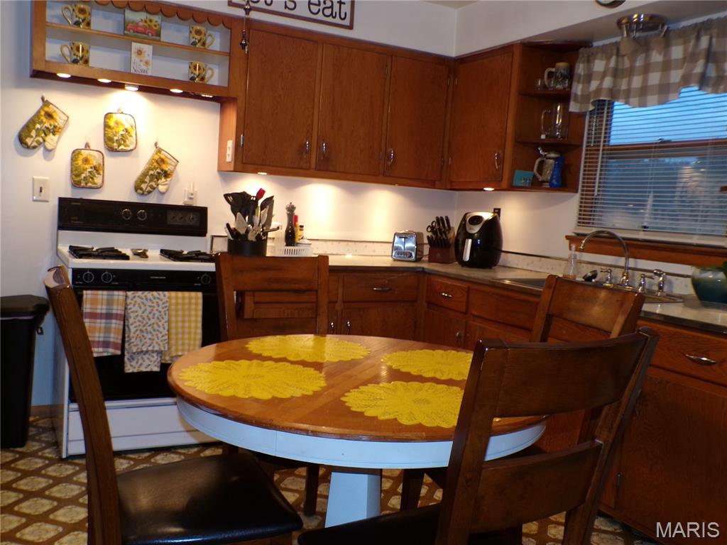 500 Columbia Avenue Waterloo, IL 62298 - Photo 7 of 27