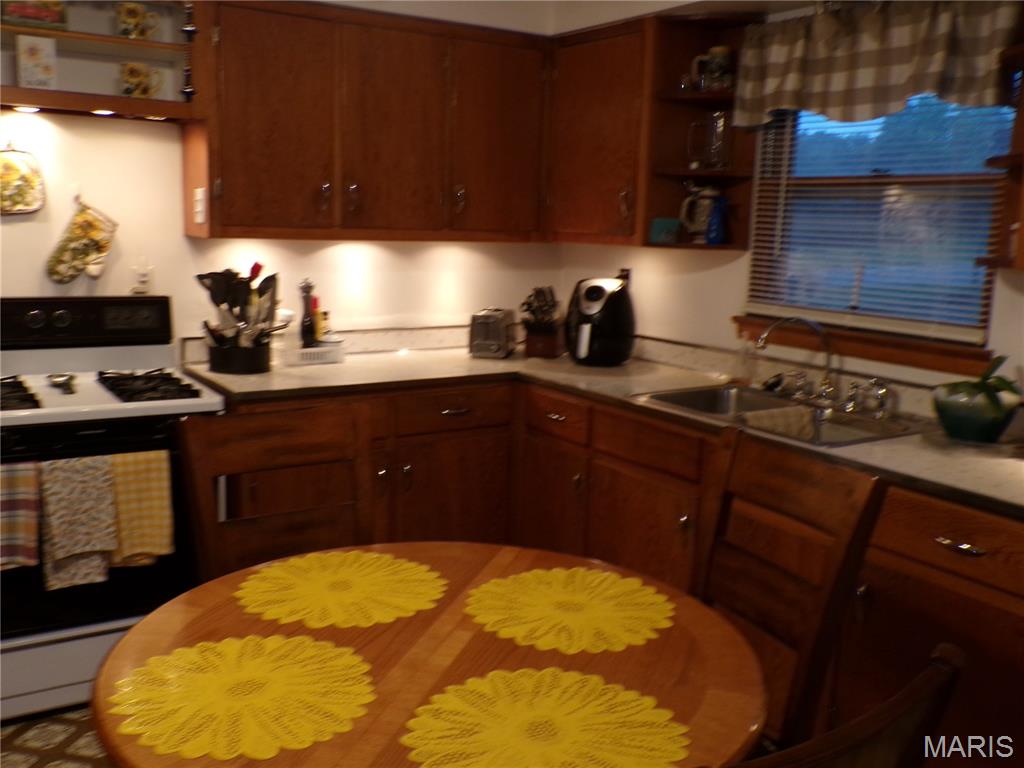 500 Columbia Avenue Waterloo, IL 62298 - Photo 8 of 27