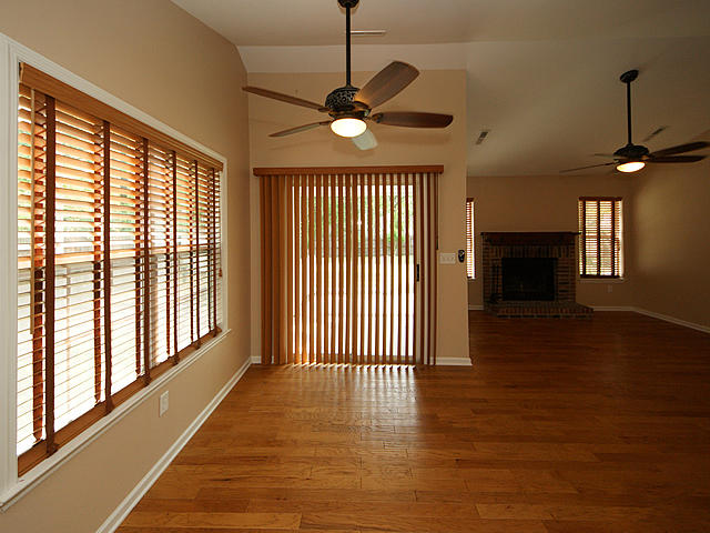 120 Turnbury Road Goose Creek, SC 29445 - Photo 4 of 20 T3