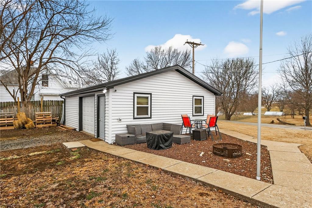 207 2nd Street Camden Point, MO 64018 - Photo 6 of 35