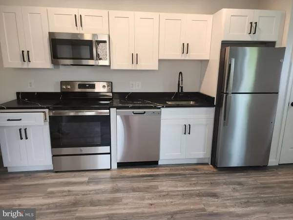 $1,500 | 407 Mellon Street Southeast, Unit 2, Washington, DC 20032