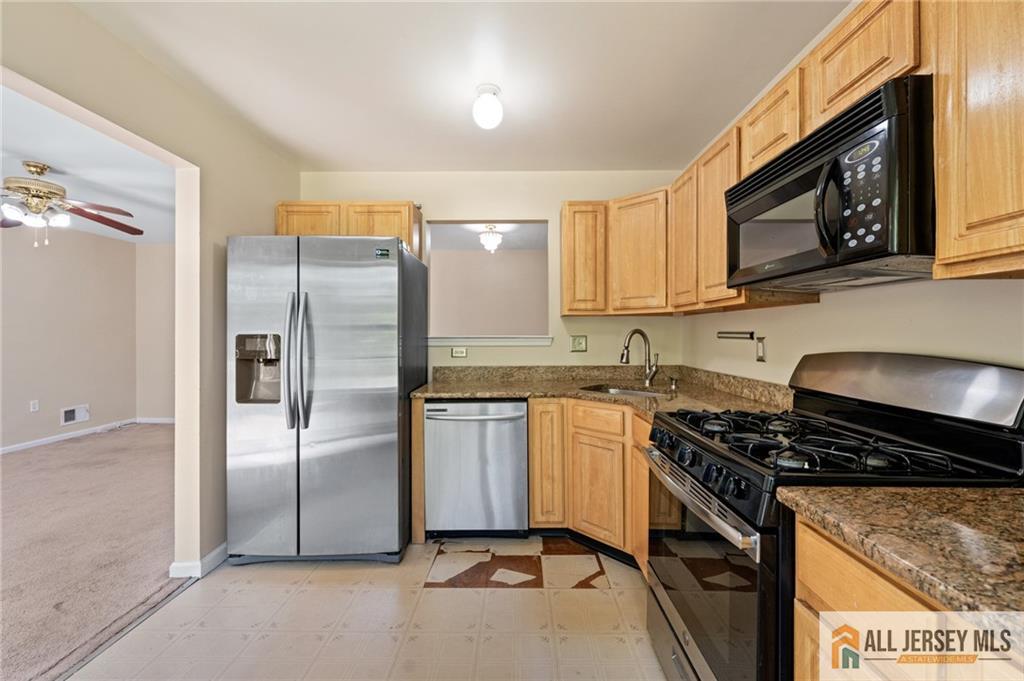 5 Edith Drive Somerset, NJ 08873 - Photo 15 of 26
