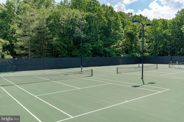 a view of a tennis court