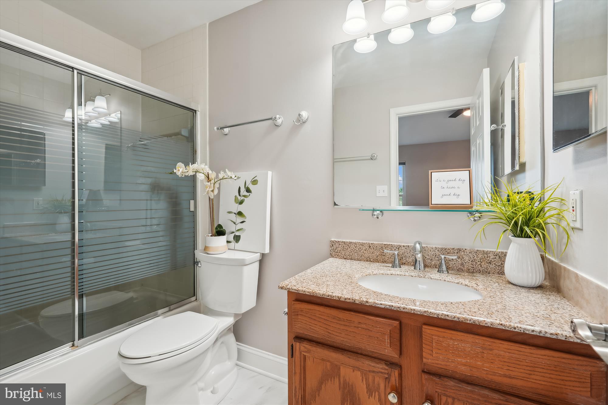 13131 Broadmore Road Silver Spring, MD 20904 - Photo 22 of 40 Primary Bath
