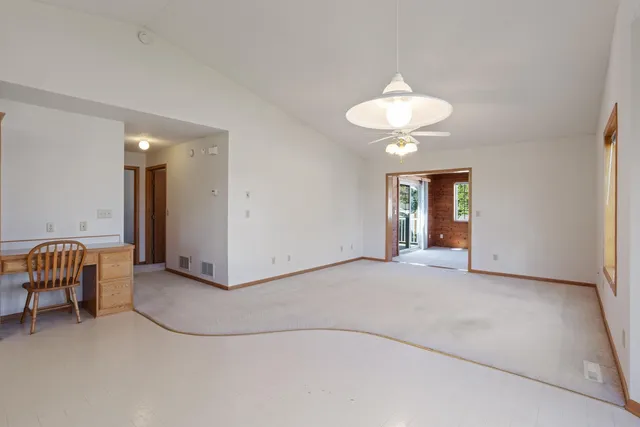 $419,900 | 745 Sterling Court, Mahtomedi, MN 55115