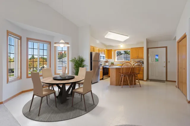 $419,900 | 745 Sterling Court, Mahtomedi, MN 55115