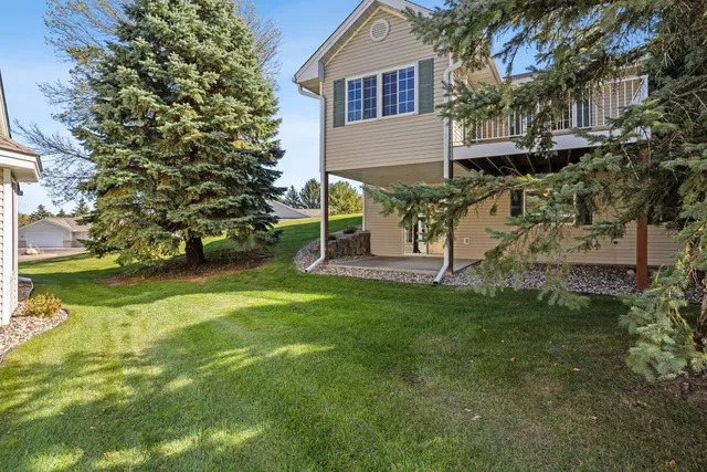 $419,900 | 745 Sterling Court, Mahtomedi, MN 55115