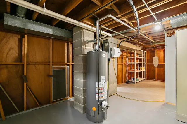 $179,400 | 1111 Kingsway Avenue, Rockford, IL 61108