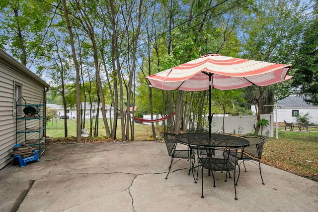 $179,400 | 1111 Kingsway Avenue, Rockford, IL 61108