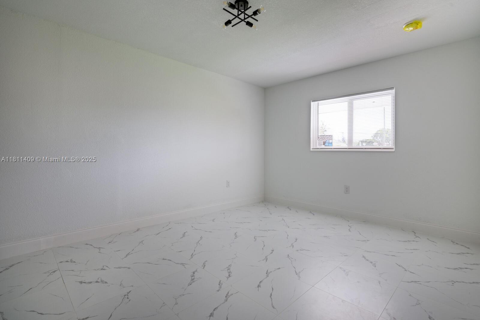 625 Southwest 6th Street Homestead, FL 33030 - Photo 12 of 22 Gallery Image 12