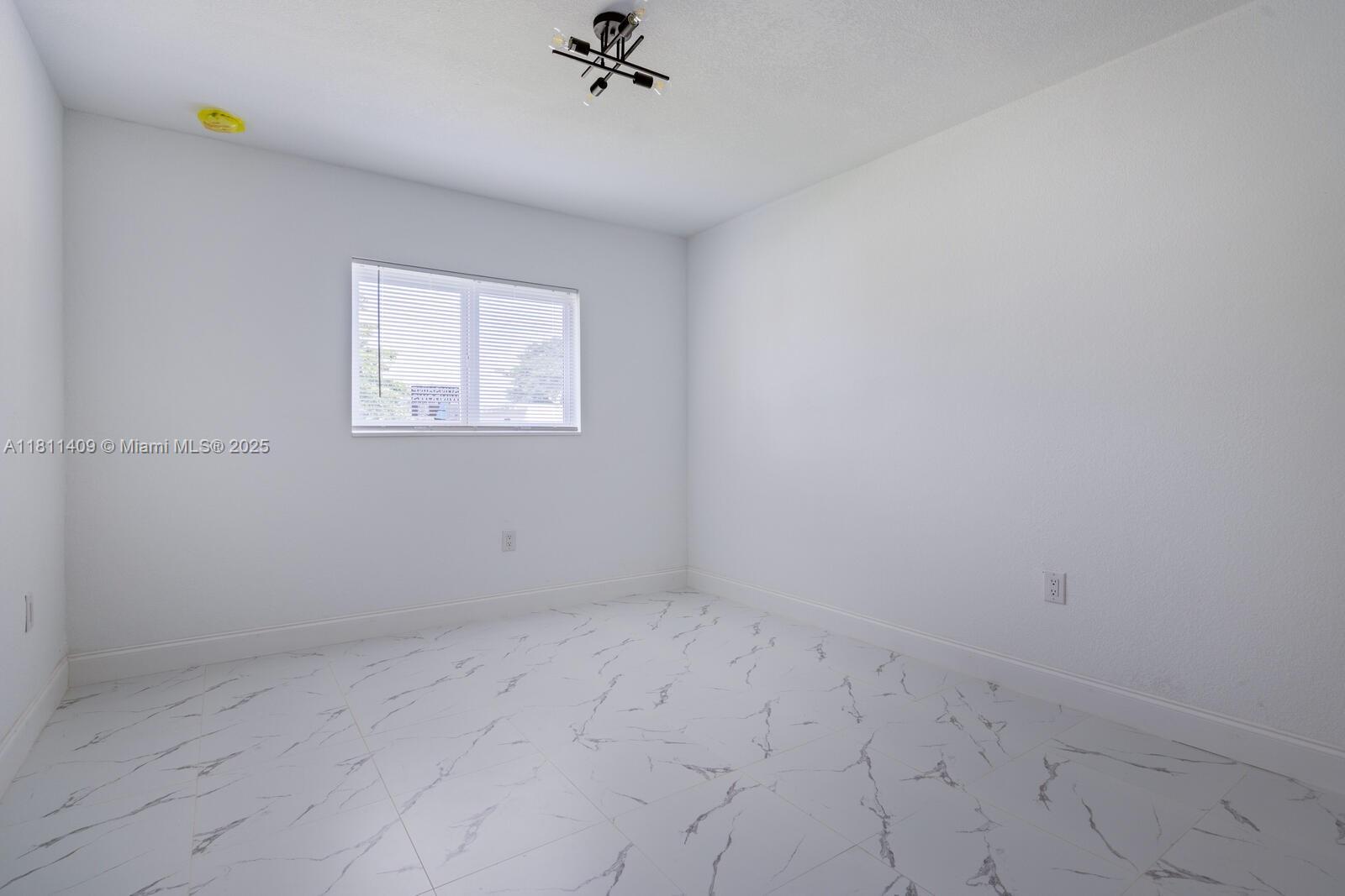 625 Southwest 6th Street Homestead, FL 33030 - Photo 15 of 22 Gallery Image 15