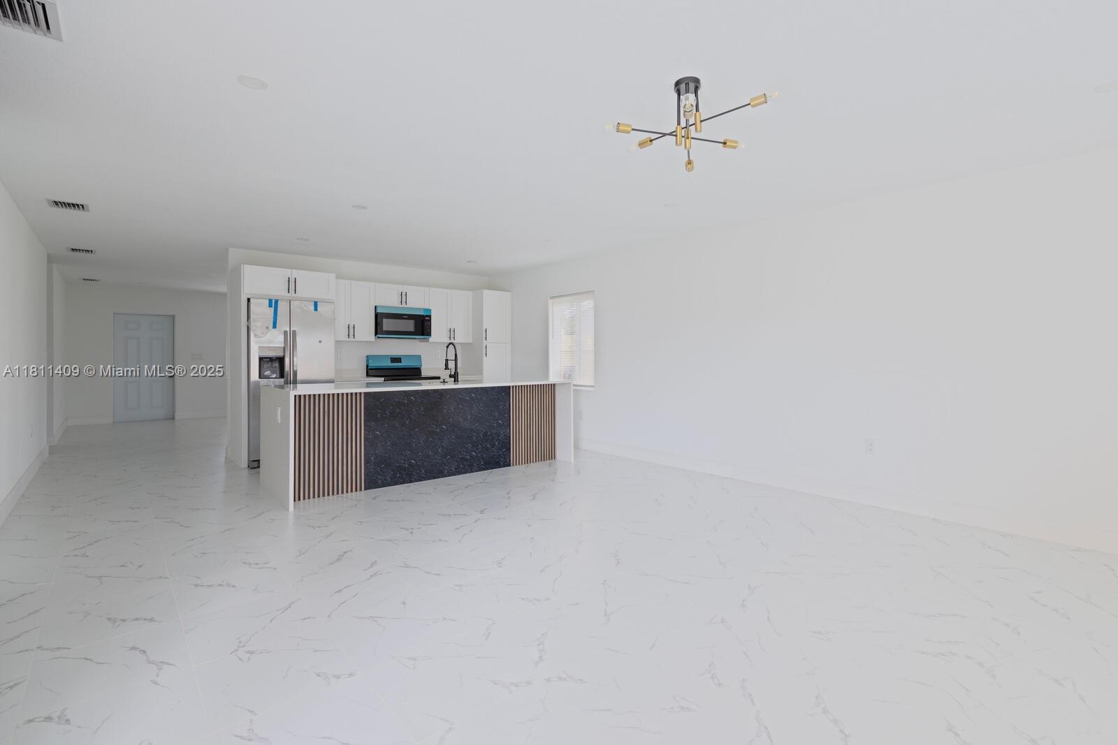 625 Southwest 6th Street Homestead, FL 33030 - Photo 7 of 22 Gallery Image 7