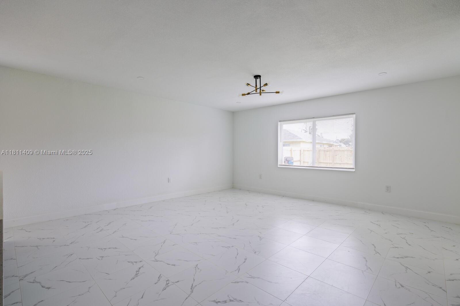 625 Southwest 6th Street Homestead, FL 33030 - Photo 10 of 22 Family Room