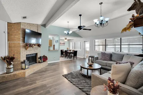 $285,000 | 2605 Shasta Court, Fort Worth, TX 76133