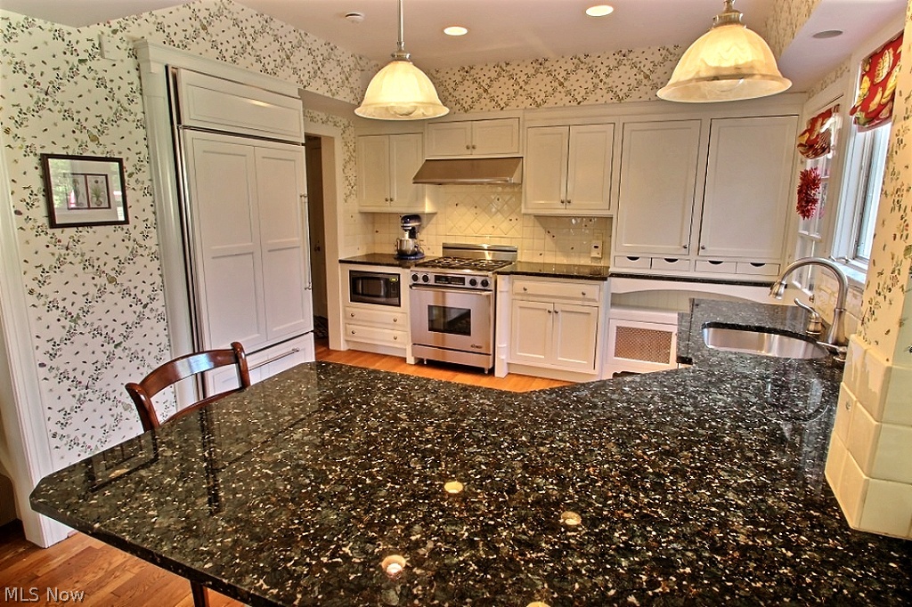 21149 Sydenham Road Shaker Heights, OH 44122 - Photo 6 of 17 Another view of this fabulous kitchen