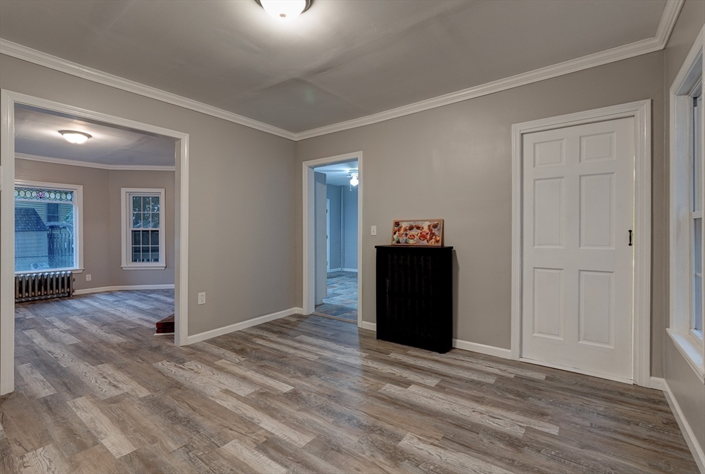 51 View Street Holyoke, MA 01040 - Photo 3 of 27 Gallery Image 3