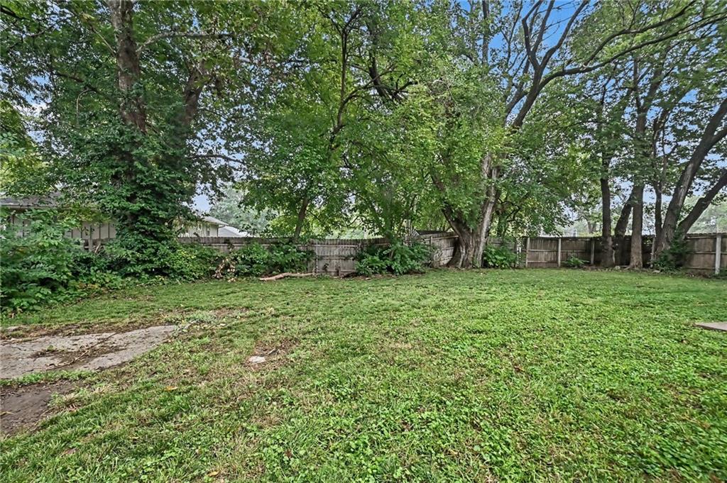 2425 South Lee's Summit Road Independence, MO 64055 - Photo 16 of 17 Gallery Image 16