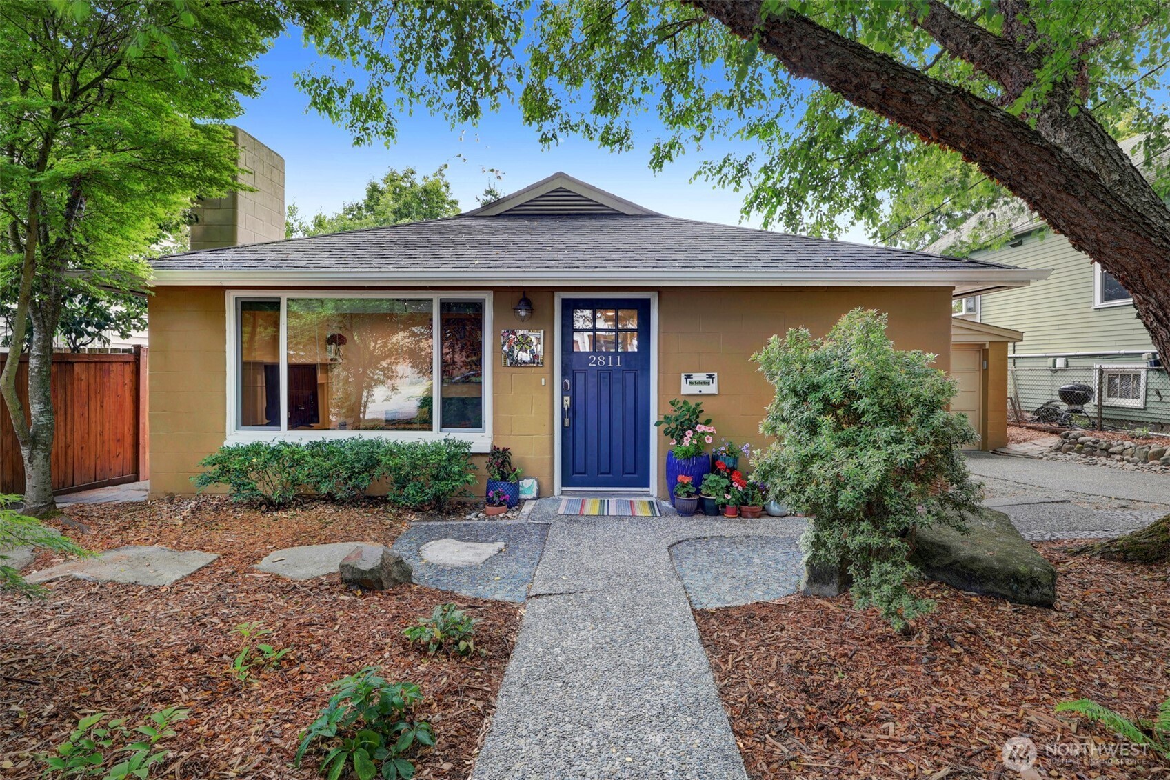 2811 Northwest 62nd Street Seattle, WA 98107 - Photo 2 of 35