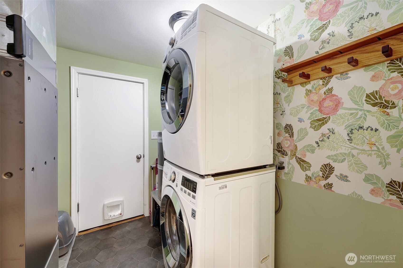 2811 Northwest 62nd Street Seattle, WA 98107 - Photo 28 of 35