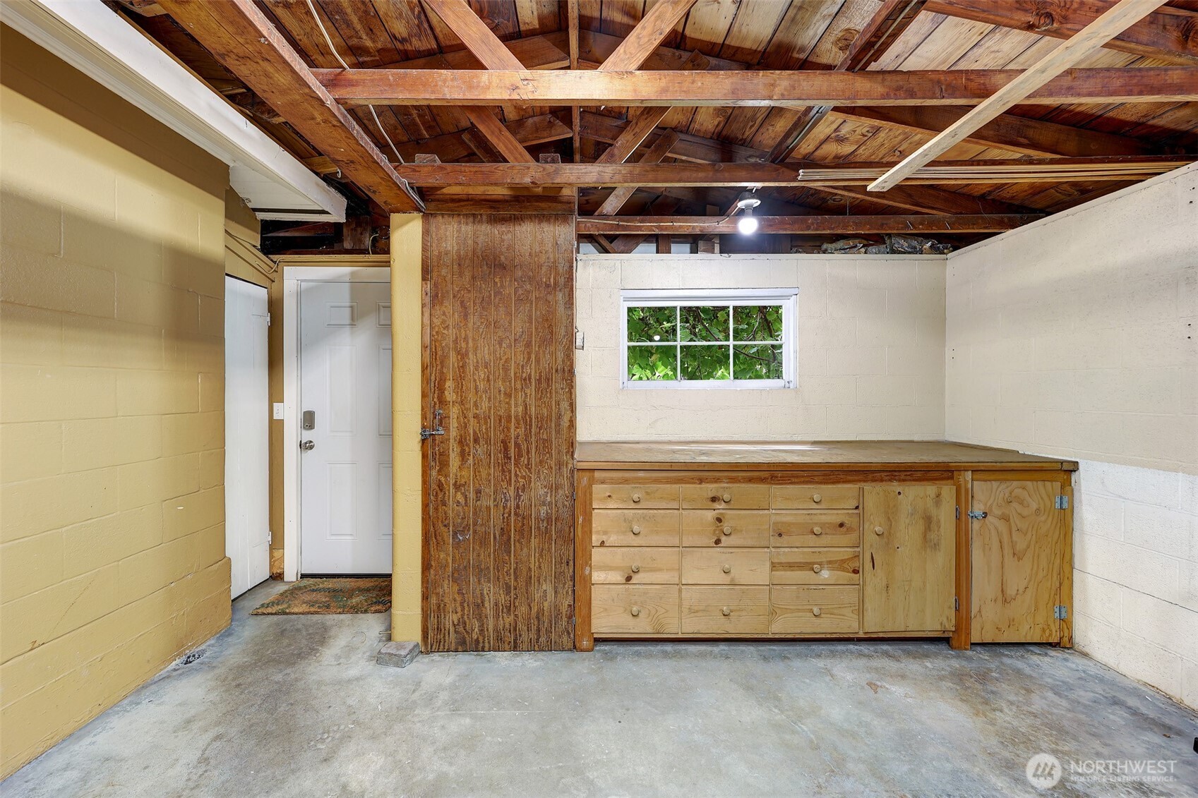 2811 Northwest 62nd Street Seattle, WA 98107 - Photo 29 of 35