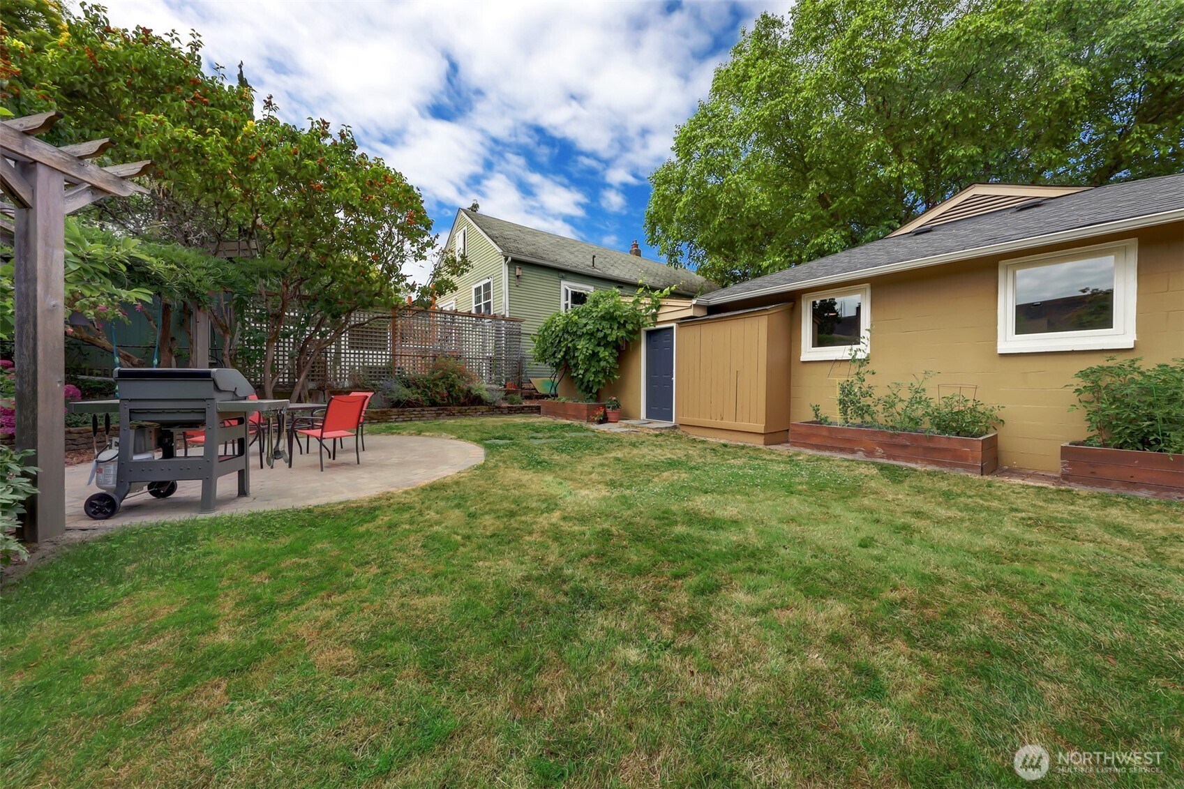 2811 Northwest 62nd Street Seattle, WA 98107 - Photo 31 of 35