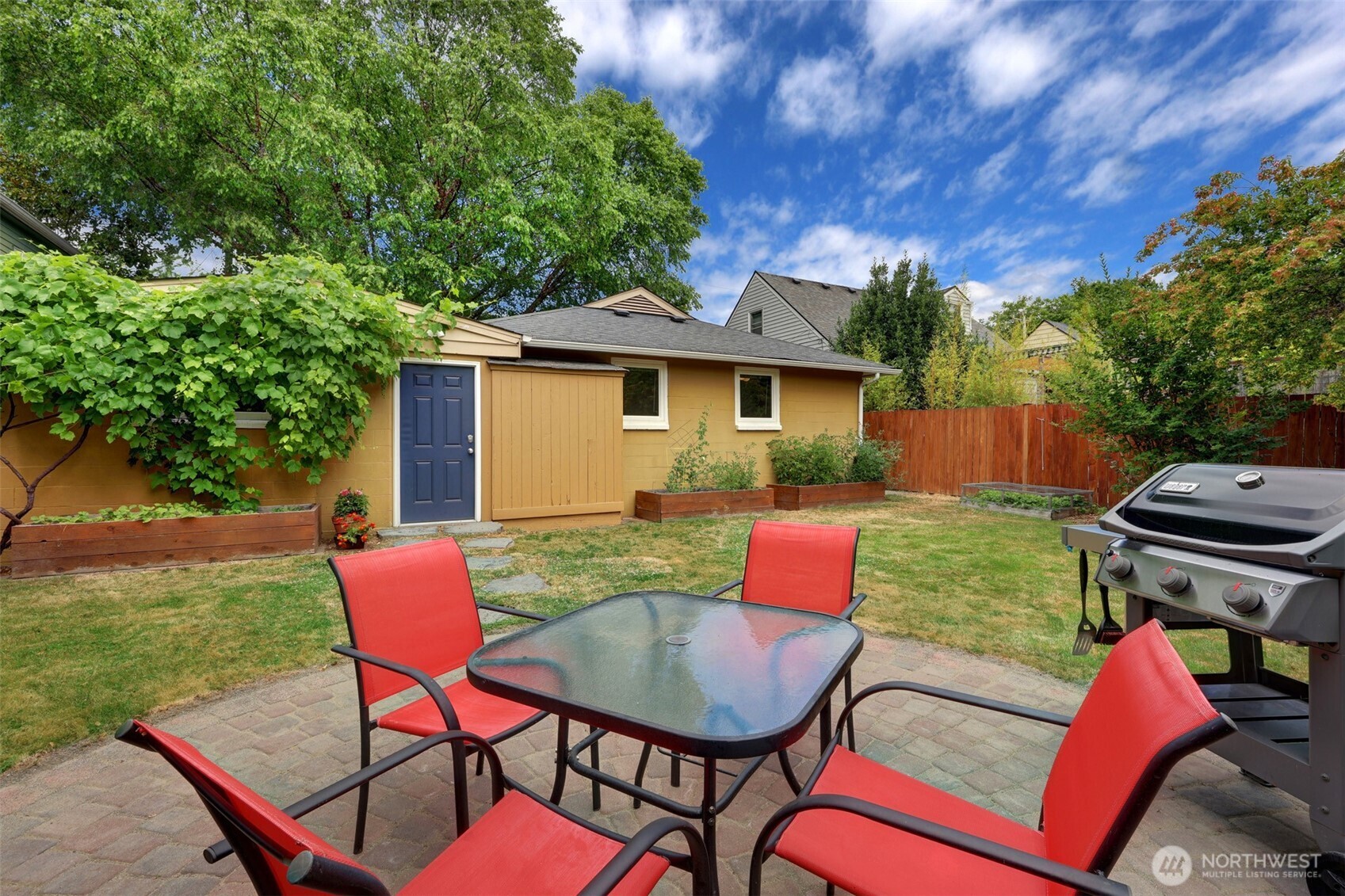 2811 Northwest 62nd Street Seattle, WA 98107 - Photo 33 of 35