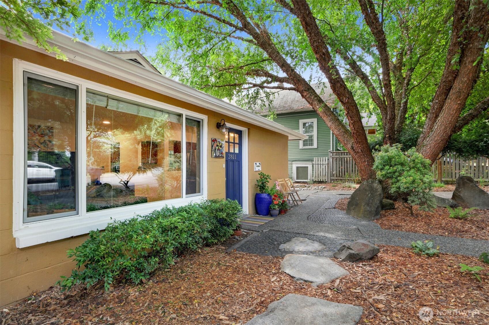 2811 Northwest 62nd Street Seattle, WA 98107 - Photo 10 of 35