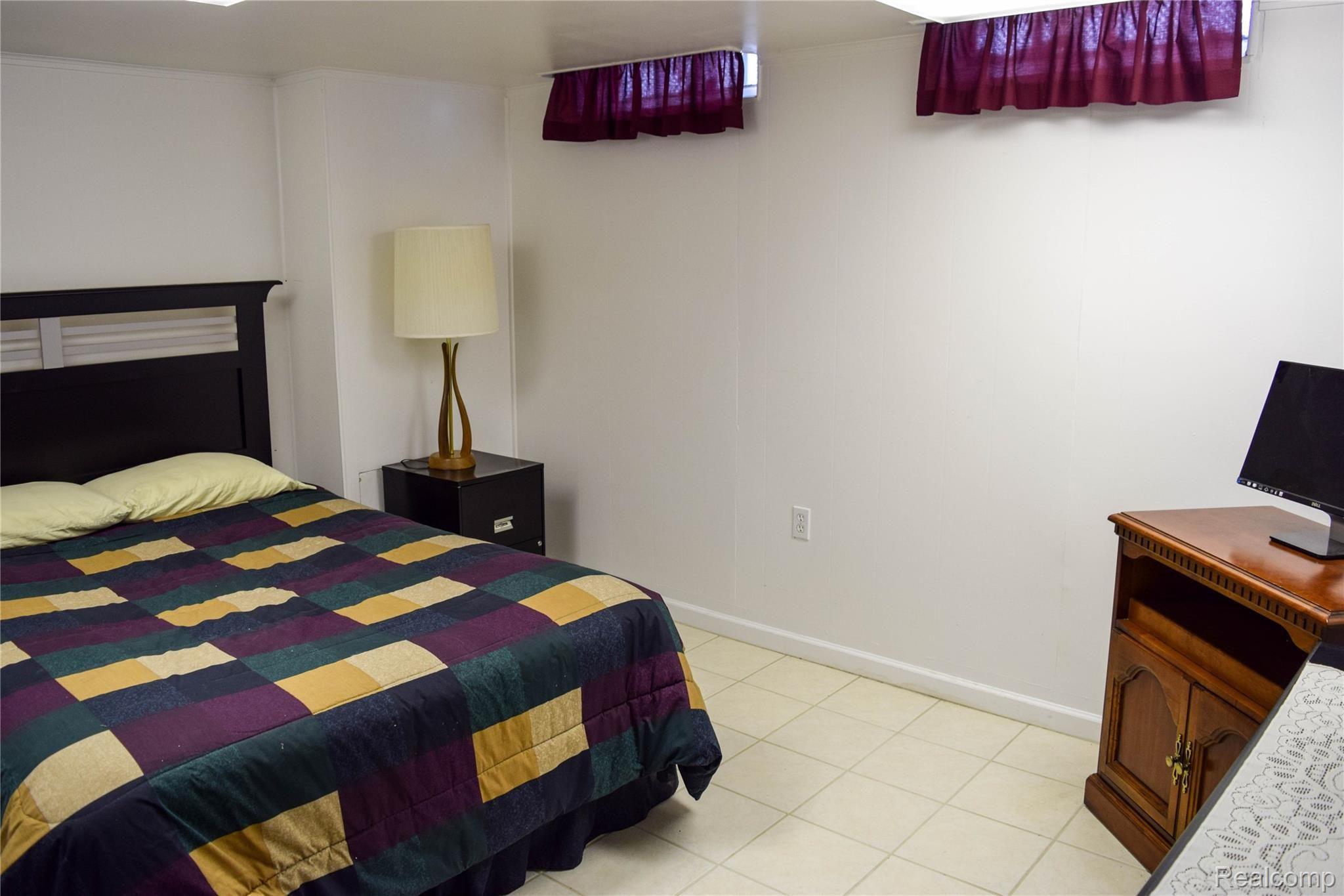 15899 Allen Road Southgate, MI 48195 - Photo 41 of 50 DSC_0145 (2).jpg