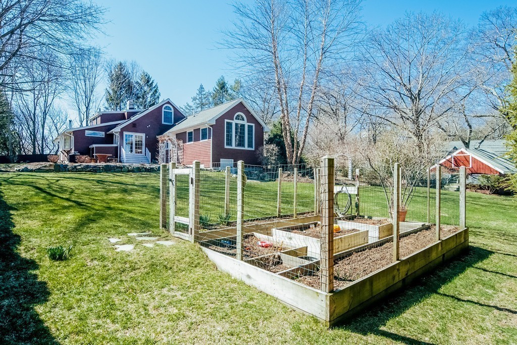 14 Walnut Street Lexington, MA 02421 - Photo 28 of 30 Gallery Image 28