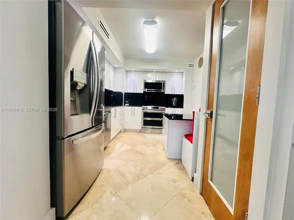 $3,850 | 9225 Collins Avenue, Unit 1111, Surfside, FL 33154