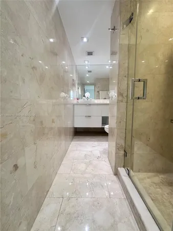 $3,850 | 9225 Collins Avenue, Unit 1111, Surfside, FL 33154