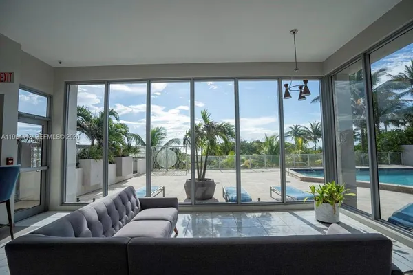 $3,850 | 9225 Collins Avenue, Unit 1111, Surfside, FL 33154