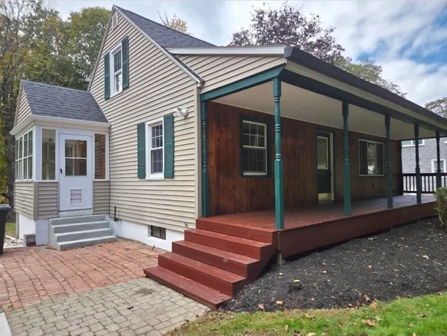 $437,000 | 19 Laurelwood Avenue, Leicester, MA 01524