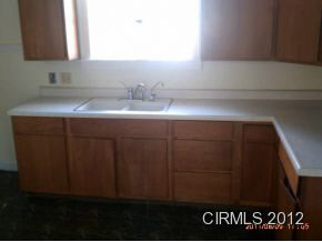 40 Logan Street Peru, IN 46970 - Photo 3 of 6 Gallery Image 3