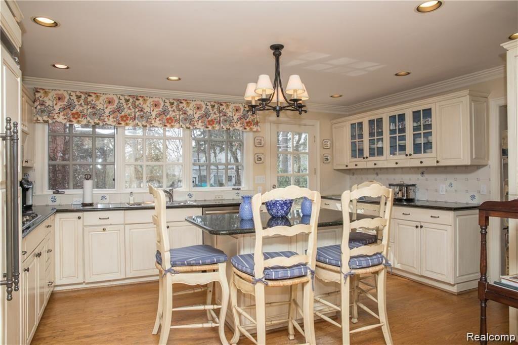 640 Shirley Road Birmingham, MI 48009 - Photo 11 of 27
