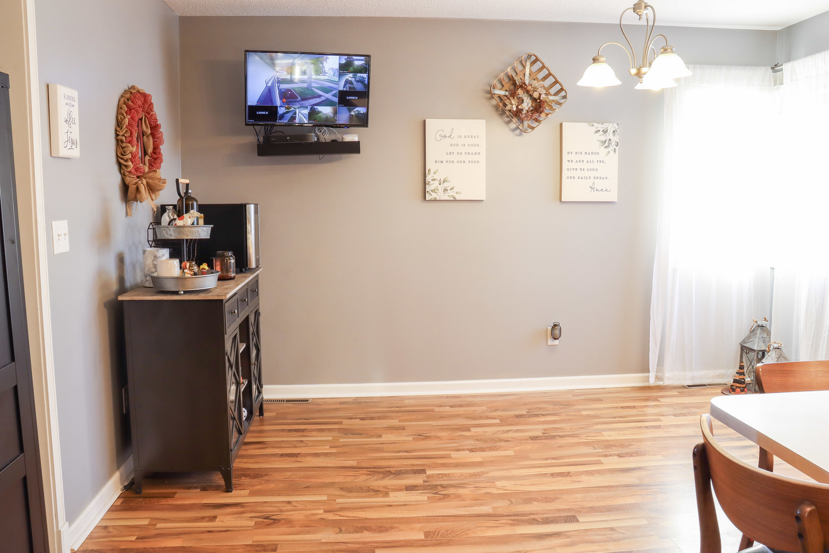 102 South Jackson Street Morrison, IL 61270 - Photo 13 of 29 a view of a room with gym equipment