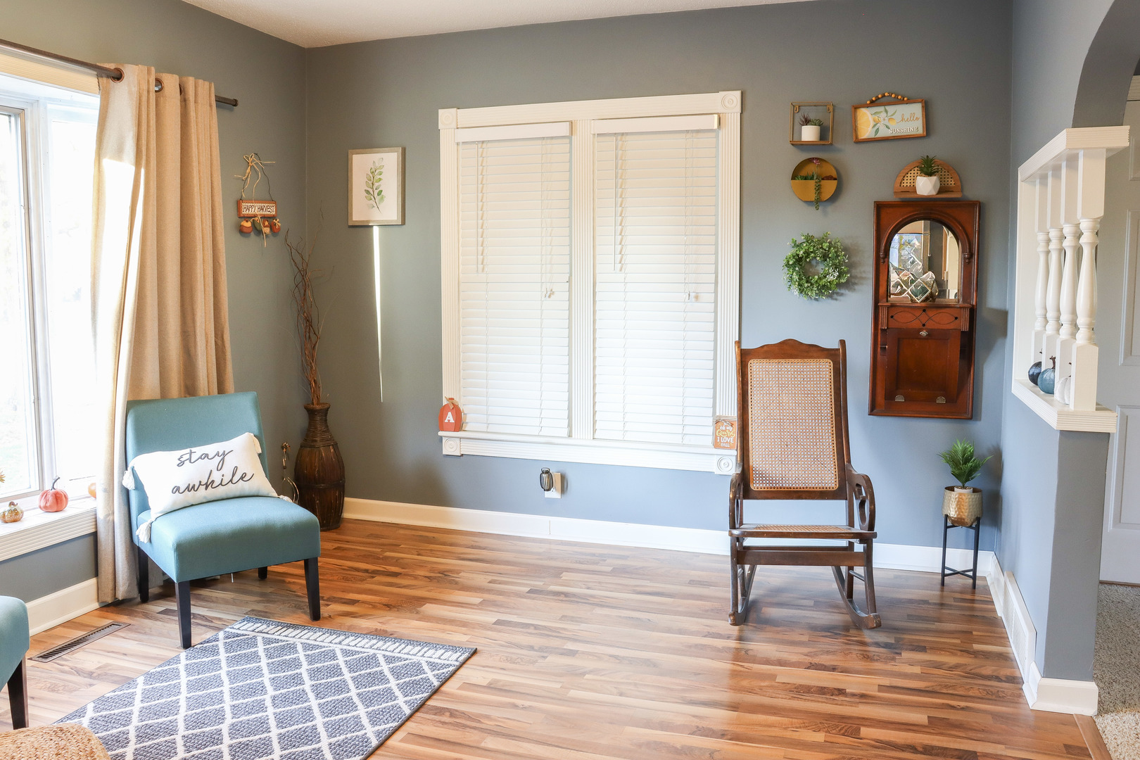102 South Jackson Street Morrison, IL 61270 - Photo 8 of 29 a living room filled with furniture and a window