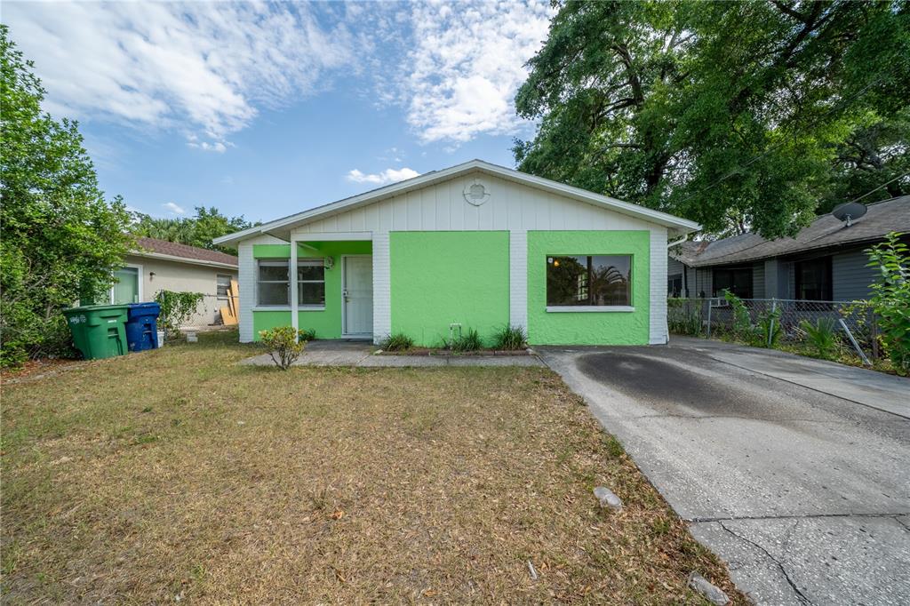 3209 East Giddens Ave  