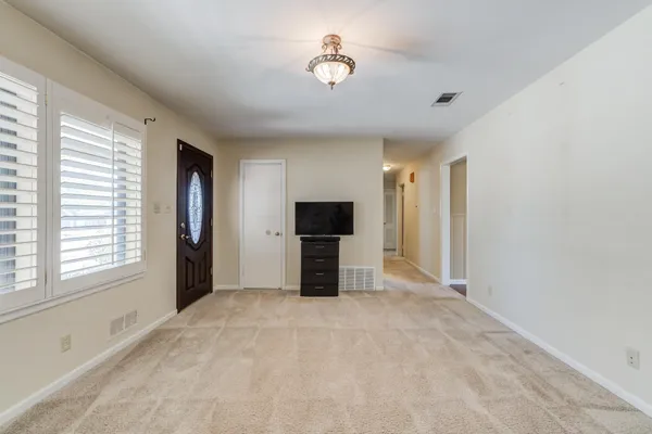 $219,000 | 206 Detroit Drive, Levelland, TX 79336