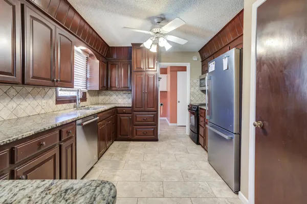 $219,000 | 206 Detroit Drive, Levelland, TX 79336