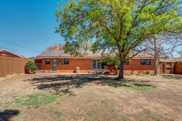 $219,000 | 206 Detroit Drive, Levelland, TX 79336