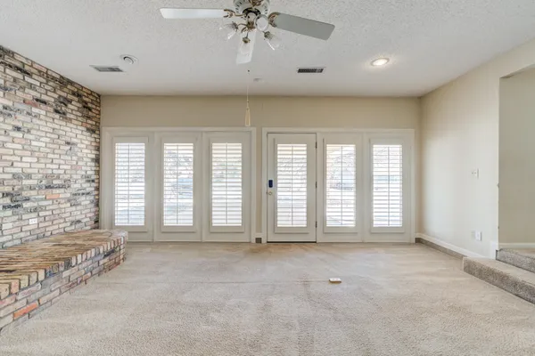 $219,000 | 206 Detroit Drive, Levelland, TX 79336