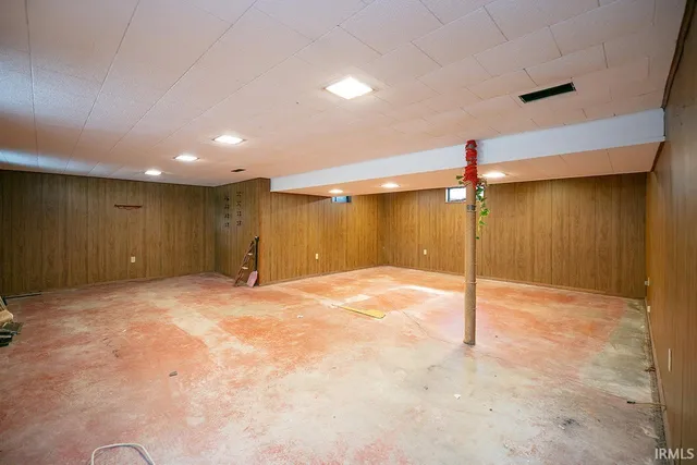 $305,900 | 10461 Glenwood Avenue, Osceola, IN 46561