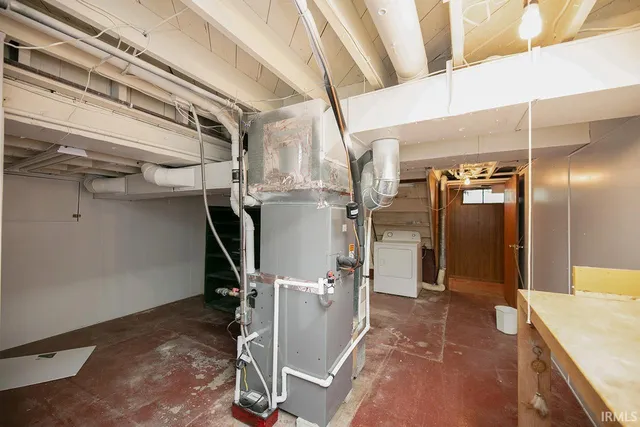 $305,900 | 10461 Glenwood Avenue, Osceola, IN 46561