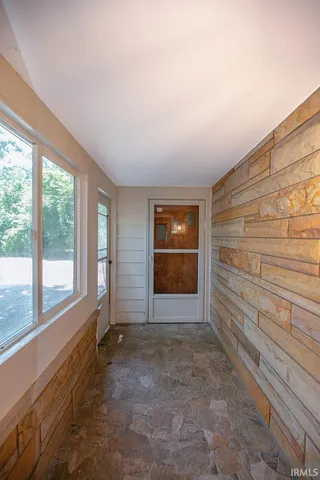 $305,900 | 10461 Glenwood Avenue, Osceola, IN 46561