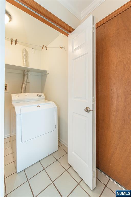 1 Old Timber Court Roxbury Township, NJ 07847 - Photo 17 of 34 a utility room with dryer and washer