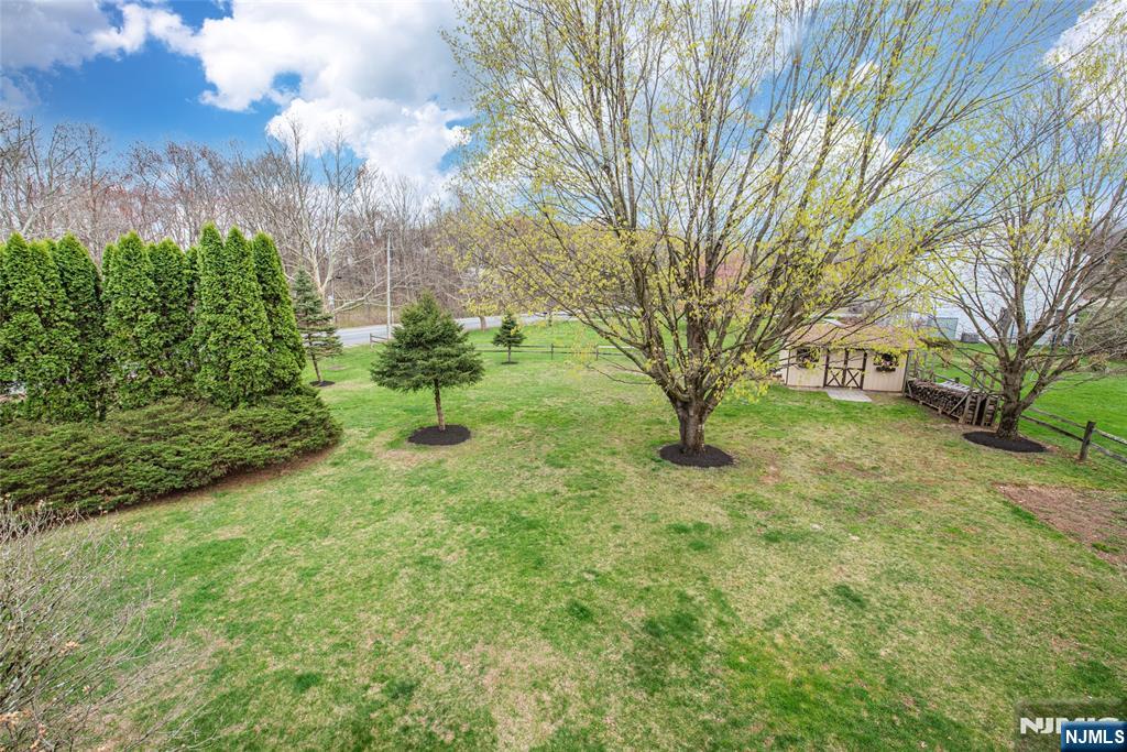 1 Old Timber Court Roxbury Township, NJ 07847 - Photo 23 of 34