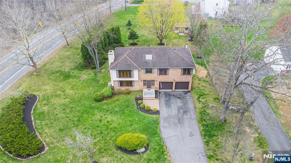 1 Old Timber Court Roxbury Township, NJ 07847 - Photo 27 of 34